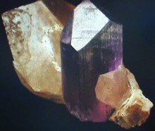 Kunzitkristall